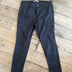 Old Navy Super Skinny Rockstar Highrise Charcoal cargo slacks Sz 14